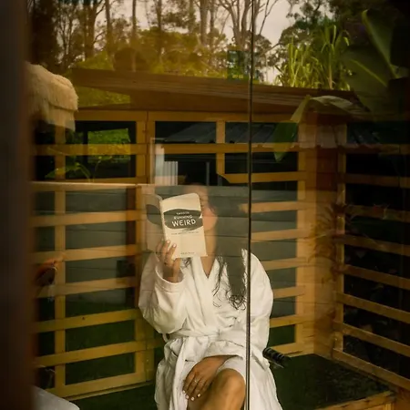 Tiny Home, Outdoor Bath, Infrared Sauna, Fire Pit Cardiff Exterior photo